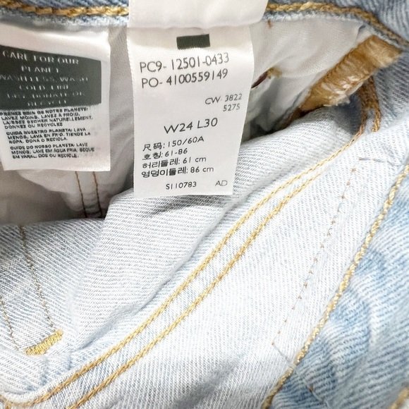 Levis Womens 501 Light Wash Floral Patch Distressed Mid Rise Denim Jeans Size 24 - Picture 10 of 10